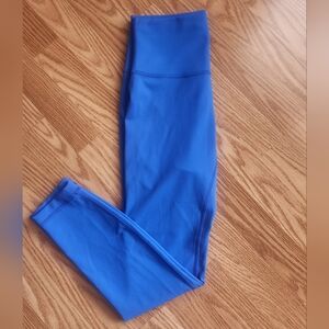 NWOT Lululemon WunderTrain Leggings Size 6-- Sold Out Online!!